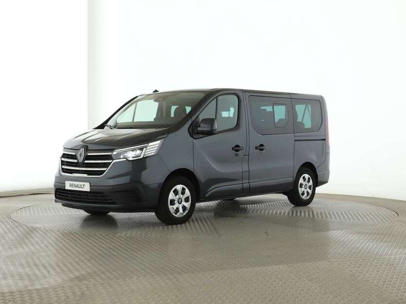 Renault Trafic 24.704 km 35.989 € Hamburg 22763