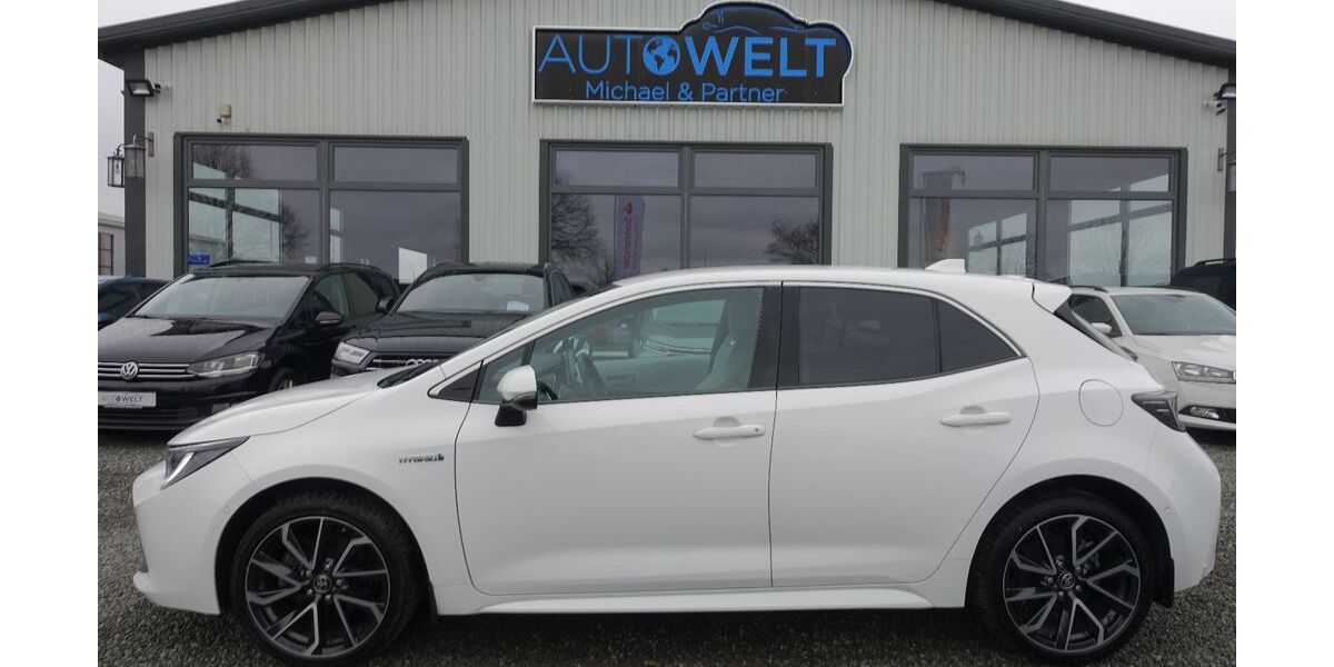 Toyota Corolla 25.570 km 20.990 &euro; Beckdorf 21643