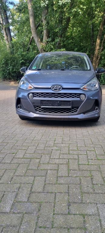 i10