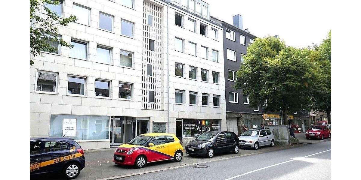 Schönes Büro 4 Räume in zentraler Lage, Fahrstuhl, TG zimmer