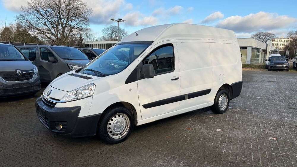 Toyota Proace 112.224 km 8.450 &euro; Norderstedt 22851