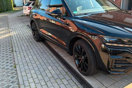 VW Touareg 42.000 km 46.000 &euro; Hamburg 22587