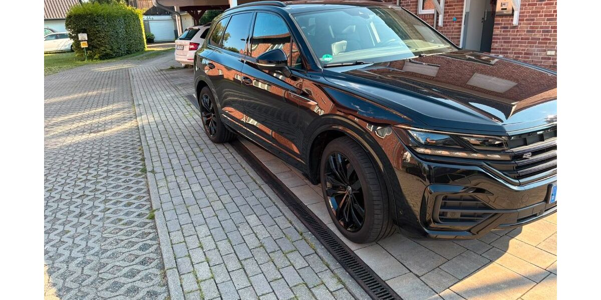 VW Touareg 42.000 km 49.000 &euro; Hamburg 22587