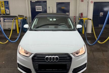 Audi A1 75.081 km 12.999 &euro; Hamburg 22043