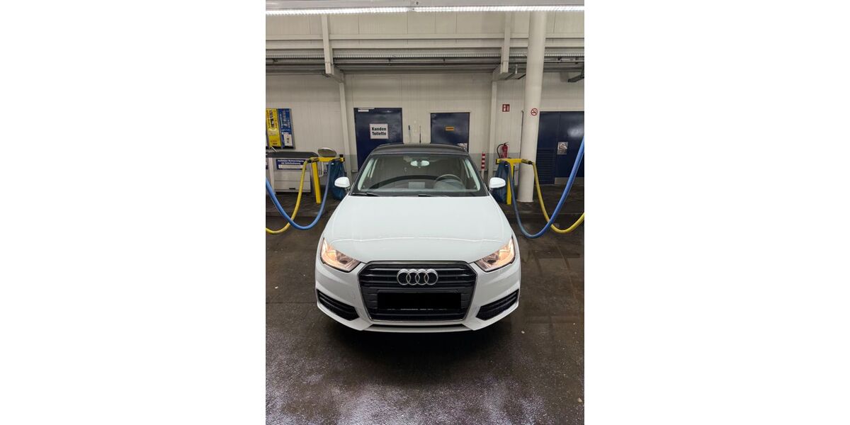 Audi A1 75.081 km 12.999 &euro; Hamburg 22043