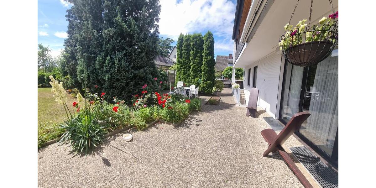 2 Generationen-Haus 806 qm² Wfl 280 qm² = 3.393 €qm² 8 zimmer