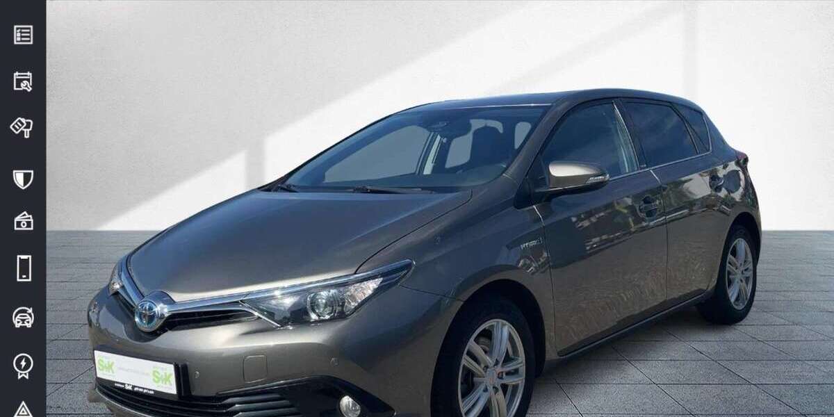 Toyota Auris 129.000 km 12.980 &euro; Neu Wulmstorf 21629