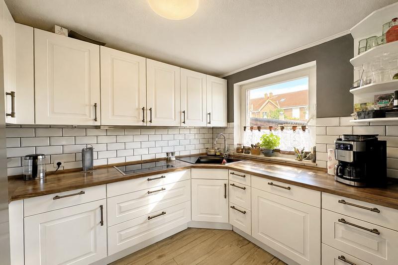Das ideale Familienhaus! Einziehen und wohlfühlen! - Reihenendhaus Henstedt-Ulzburg Ulzburg | Angebot:26906835