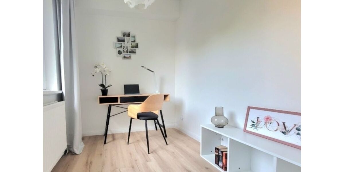 Provisionsfrei* Sonniger Garten mit modernem Traumhaus nahe Internationale Schule - Reihenmittelhaus Hamburg Altona | Angebot:26227930