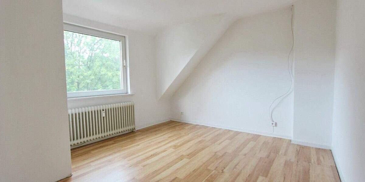Mehrfamilienhaus, Wohnhaus Hamburg Fuhlsbüttel - 8 Zimmer, 699.000&euro; | Angebot:25743555