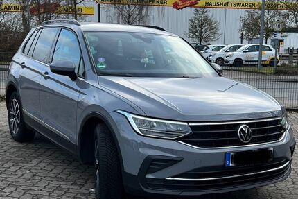 VW Tiguan 76.000 km 25.499 &euro; Hamburg 21077