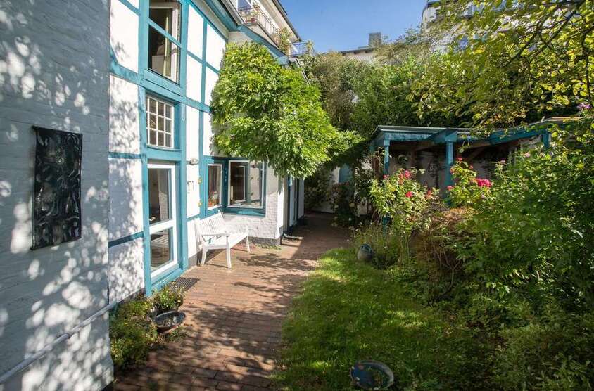 Haus zum Kaufen in Hamburg 1.920.000 € 174 m²