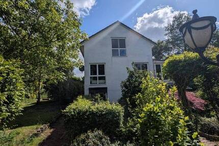 DIE ANZIEHUNGSKRAFT DES BESONDEREN - LEBEN AM DEICH IN HAMBURG - EINFAMILIENHAUS 4 zimmer