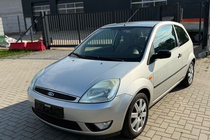Ford Fiesta 56.699 km 2.390 &euro; Ellerau 25479