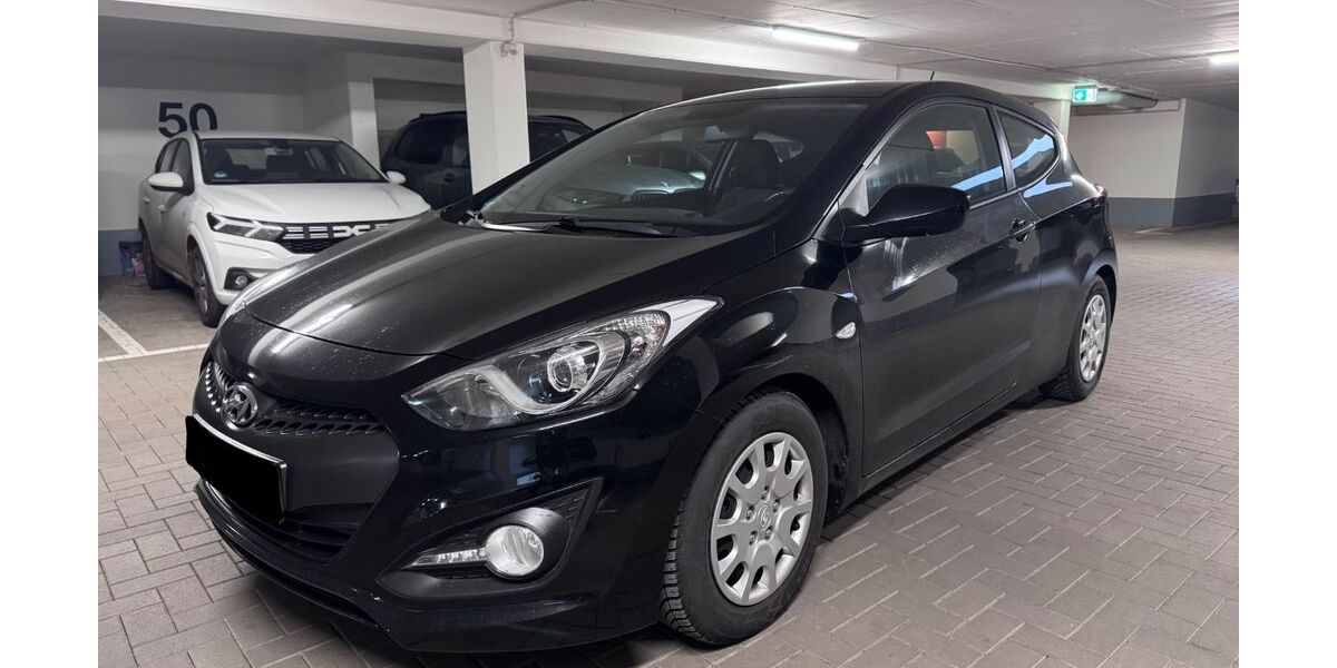Hyundai i30 157.300 km 5.999 &euro; Hamburg 20535
