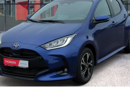 Toyota Yaris 4.655 km 23.790 &euro; Halstenbek 25469
