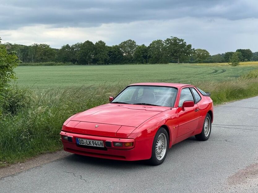 944