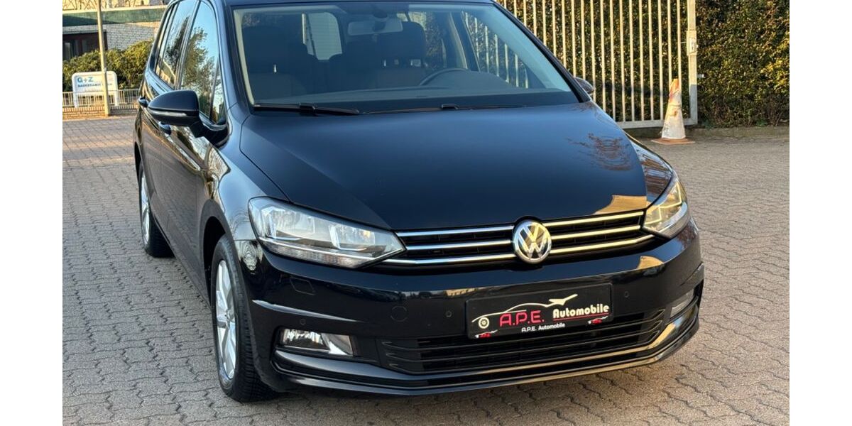 VW Touran 93.000 km 16.900 &euro; Norderstedt 22848