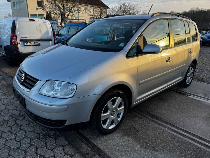VW Touran 260.000 km 1.999 € Buxtehude 21614