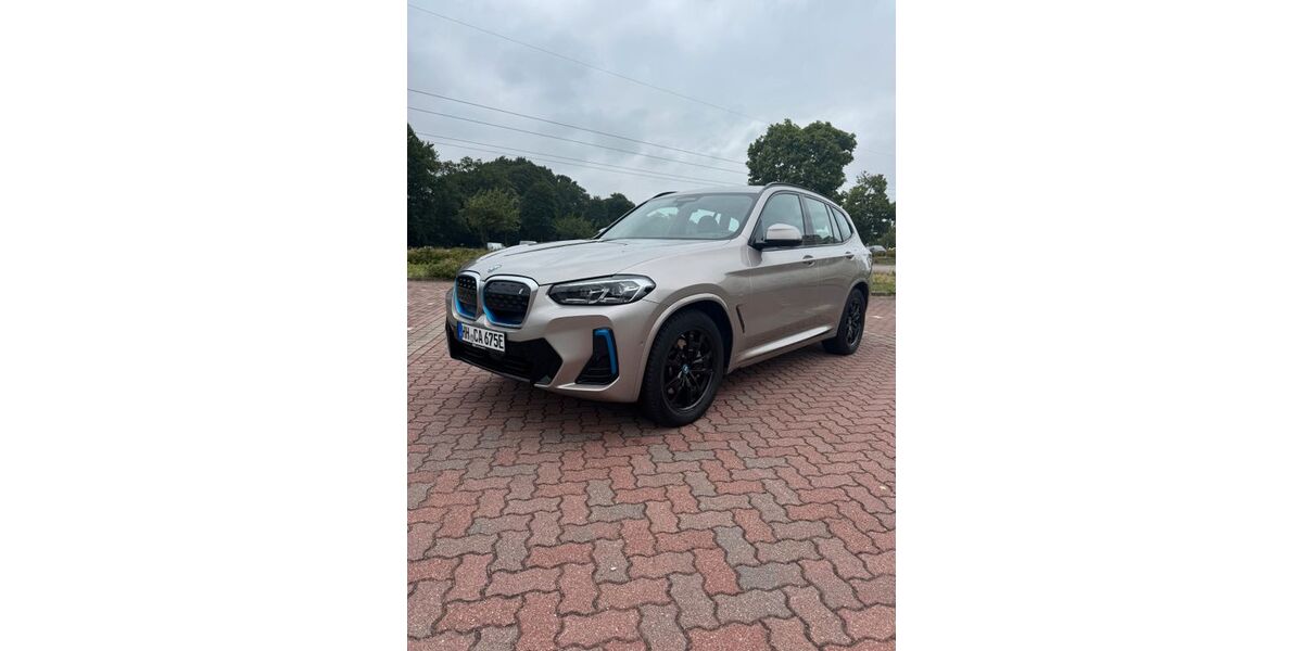 BMW iX3 59.000 km 38.900 &euro; Hamburg 22761