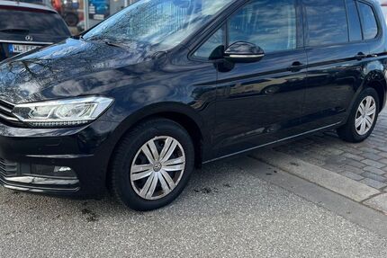 VW Touran 383.500 km 7.900 &euro; Hamburg OT Hamm 20537