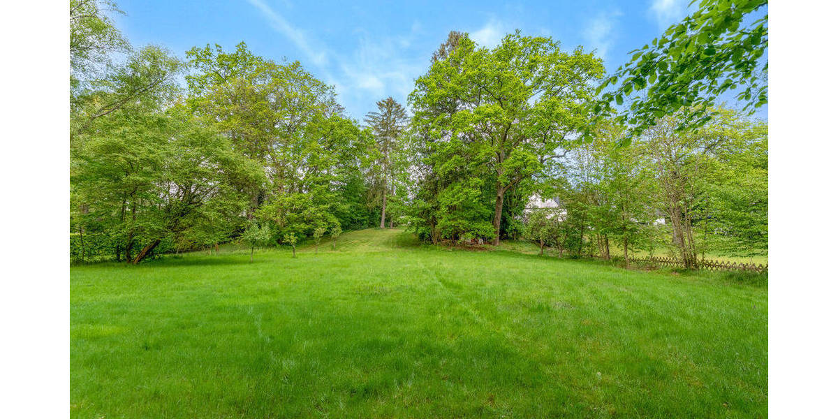 Mit direktem Alsterlaufzugang - Weitläufiges Baugrundstück mit vielseitigen Bebauungsmöglichkeiten zimmer