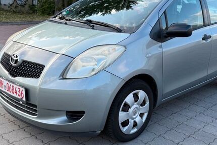 Toyota Yaris 187.257 km 2.450 &euro; Hamburg 20539