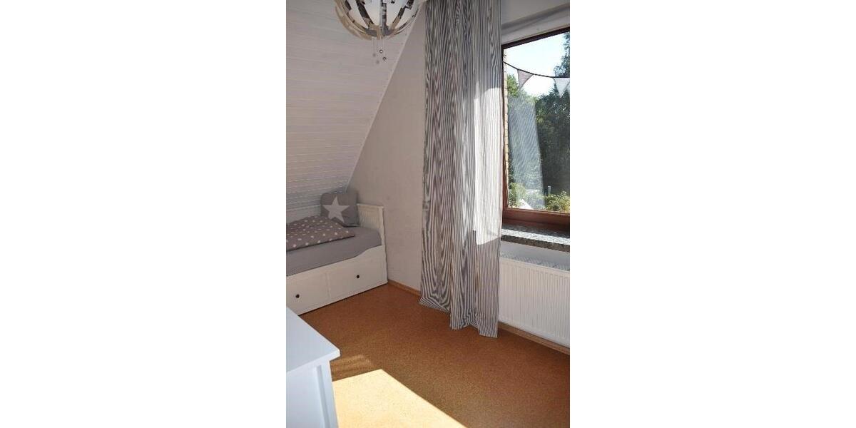 Einfamilienhaus Neu Wulmstorf - 9 Zimmer, 214 m&sup2;, 2.390&euro; | Angebot:27610564