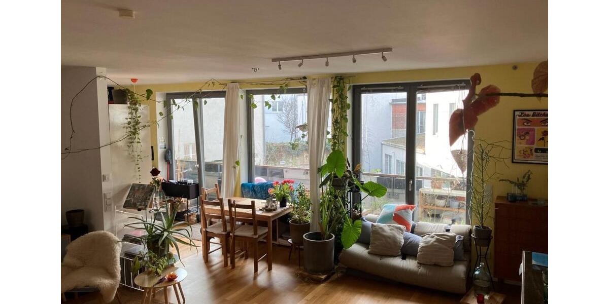 Etagenwohnung Hamburg Altona-Nord - 2 Zimmer, 70 m&sup2;, 1.500&euro; | Angebot:26300446