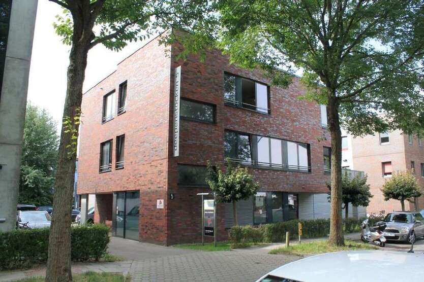 Büro in Hamburg 1.003,20 € 66 m²