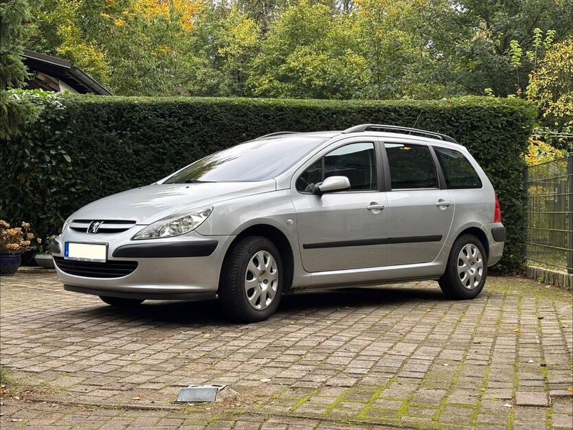 Peugeot 307 107.000 km 2.900 € Hamburg 22589