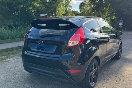 Ford Fiesta 123.518 km 4.450 € Stelle 21435