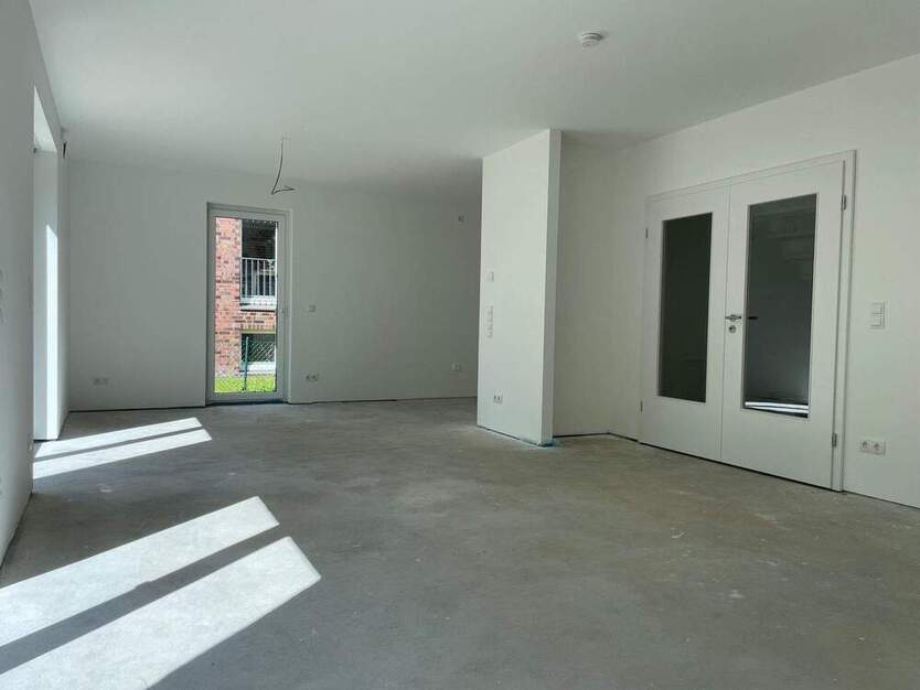 Neubau hochwertiges A+ Rotklinker-Effizienzhaus 40 in bester Villenlage.