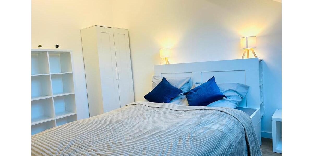 Wohnen auf Zeit: Neubauwohnung im charmantem Bestandshaus 3 zimmer