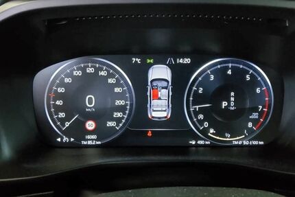 Volvo XC40 98.800 km 19.950 &euro; Hamburg 21031