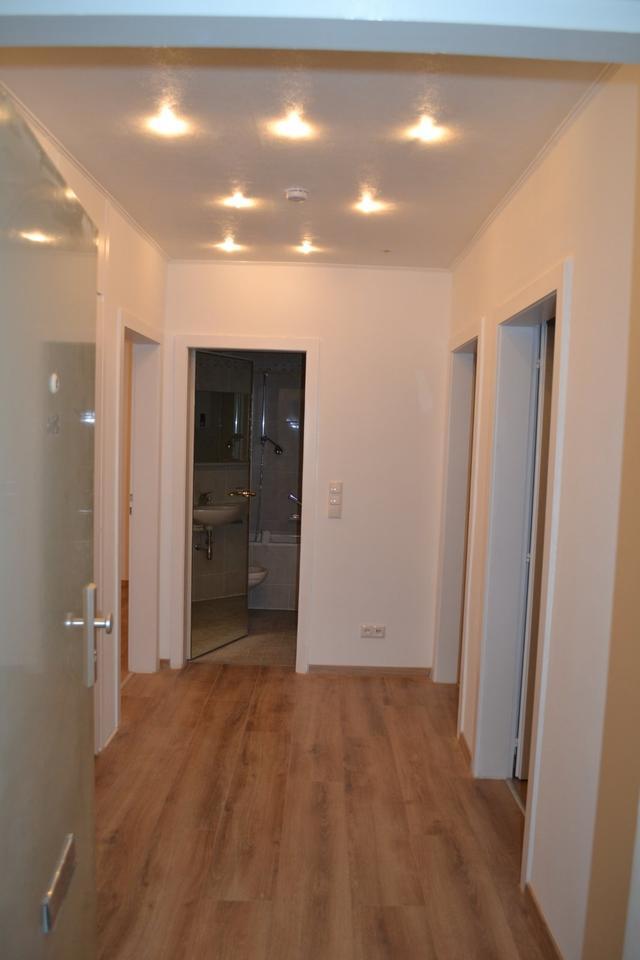 drei Zimmerwohnung im 1. Obergeschoss zu vermieten zimmer