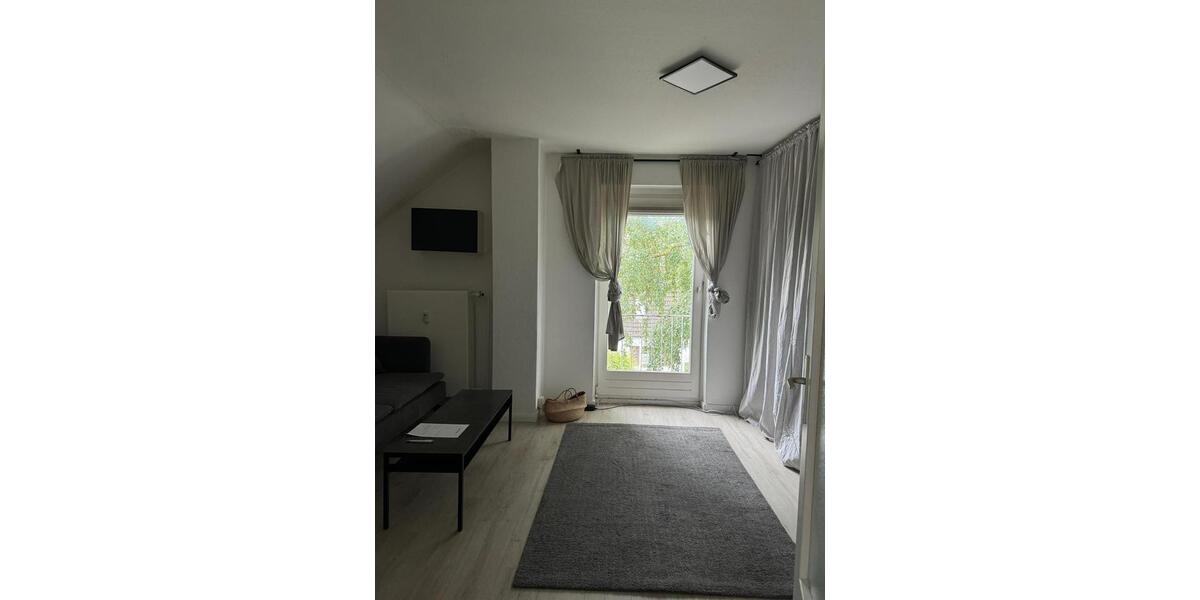 Dachgeschoßwohnung Hamburg Langenhorn - 1 Zimmer, 35 m&sup2;, 750&euro; | Angebot:25368505