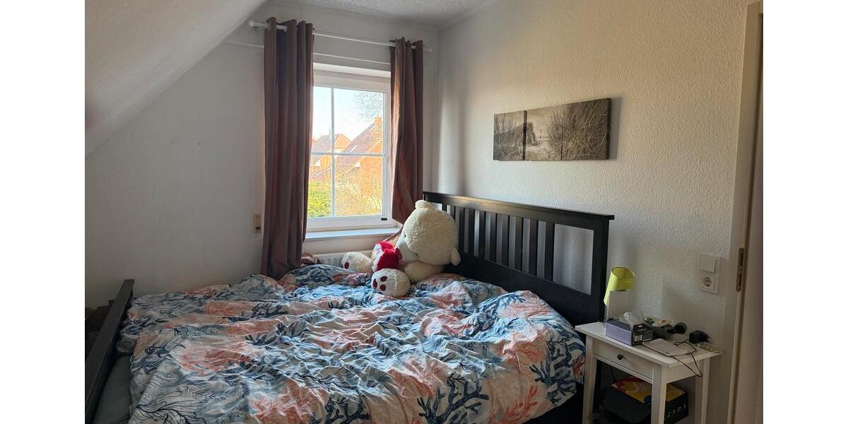 Dachgeschoßwohnung Rellingen - 2 Zimmer, 48 m&sup2;, 850&euro; | Angebot:26322844