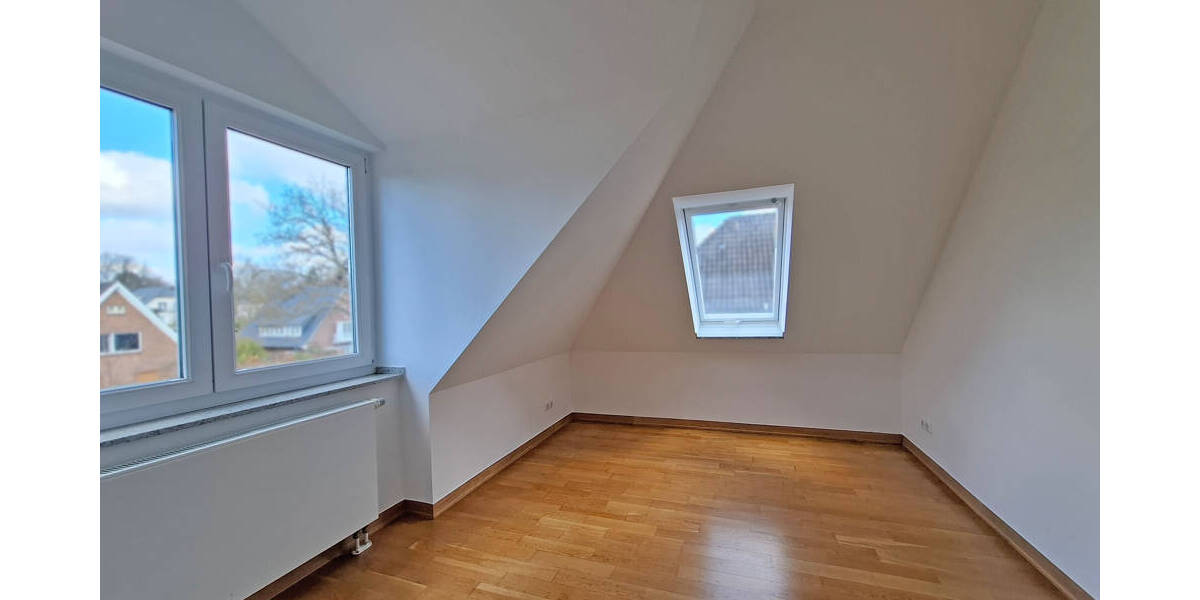 Etagenwohnung Hamburg Lokstedt - 3 Zimmer, 115 m&sup2;, 1.800&euro; | Angebot:26065049