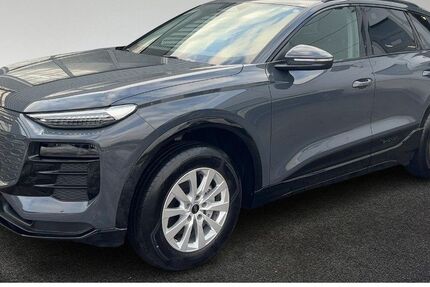 Audi Q6 e-tron 5.943 km 51.950 &euro; Hamburg 22529