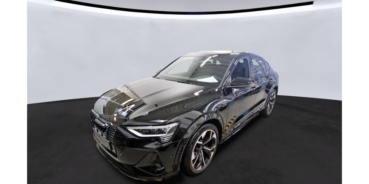 Audi e-tron 68.928 km 39.990 &euro; Hamburg 22047