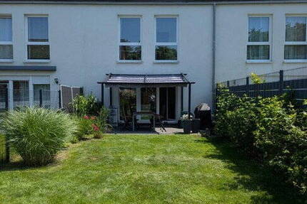 Haus Quickborn - 4 Zimmer, 123 m&sup2;, 1.700&euro; | Angebot:26188528