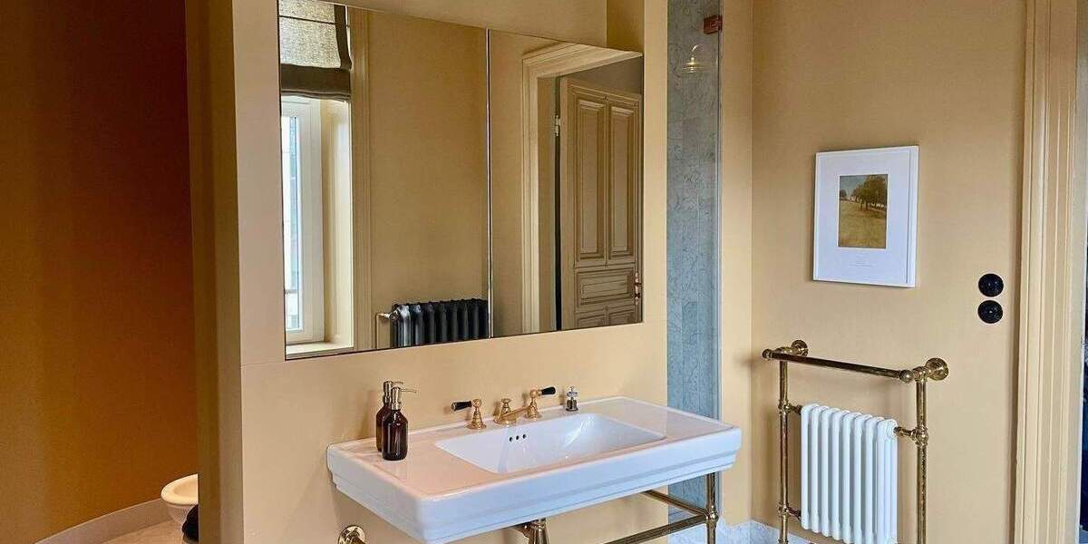 Etagenwohnung Hamburg Rotherbaum - 5 Zimmer, 205 m&sup2;, 5.900&euro; | Angebot:26026969