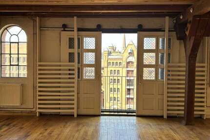 Büro in Hamburg 4.762,50 € 381 m²