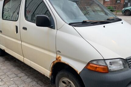 Toyota Hiace 250.000 km 3.199 &euro; Hamburg 20097