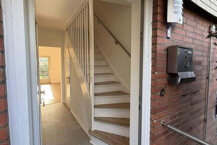 Haus Hamburg Bramfeld - 3 Zimmer, 75 m&sup2;, 1.630&euro; | Angebot:25728395