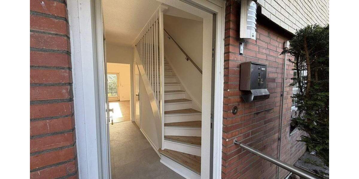 Reihenmittelhaus Hamburg Bramfeld - 3 Zimmer, 75 m&sup2;, 1.630&euro; | Angebot:25728395