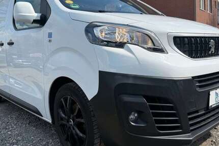 Peugeot Expert 138.554 km 12.990 &euro; Hamburg 22179