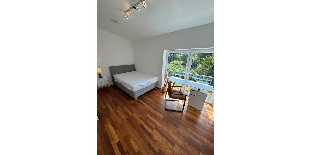 Maisonettenwohnung Hamburg Wandsbek - 5 Zimmer, 195 m&sup2;, 3.000&euro; | Angebot:25285587