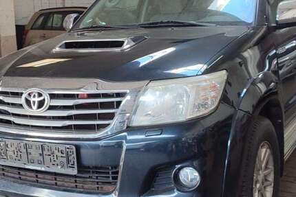 Toyota Hilux 305.105 km 12.600 &euro; Hamburg 20537